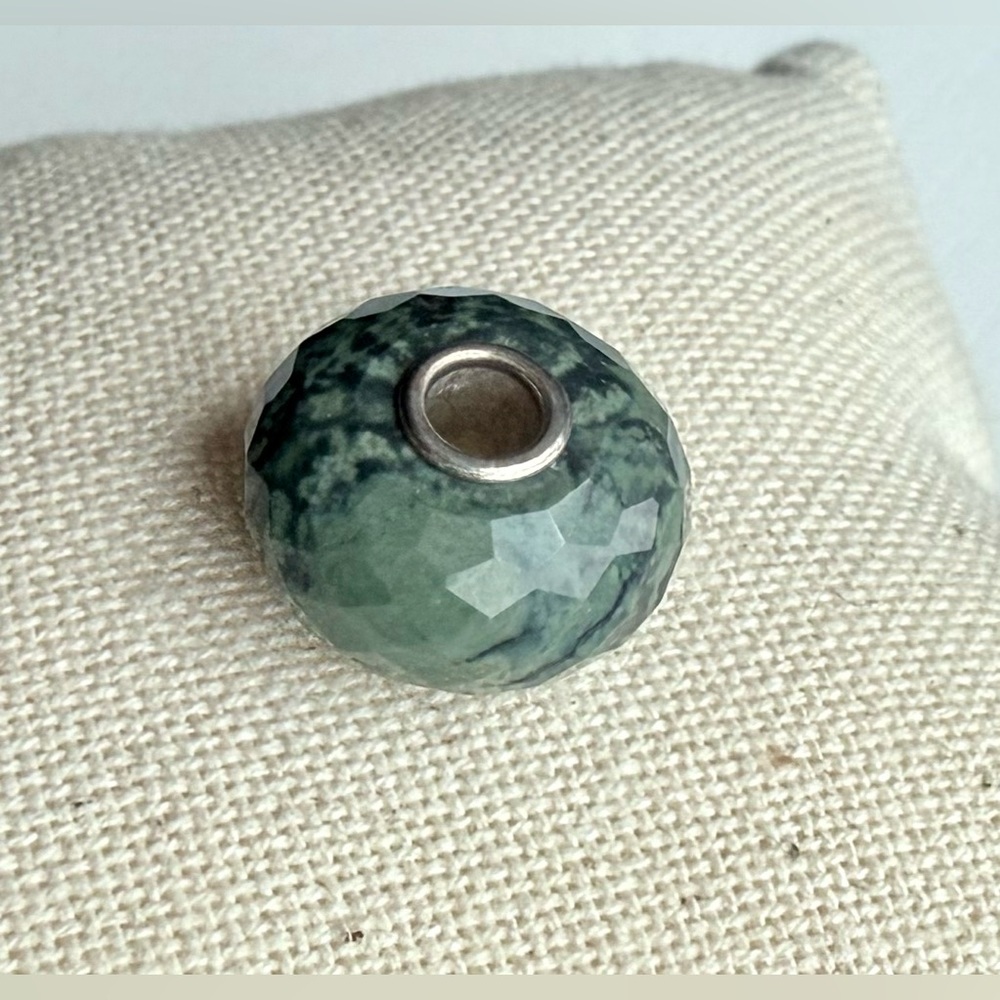 Trollbeads Green Jasper Bead *RETIRED* - Picture 2 of 5